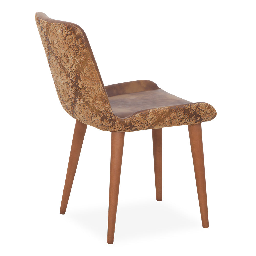 Pass Chair